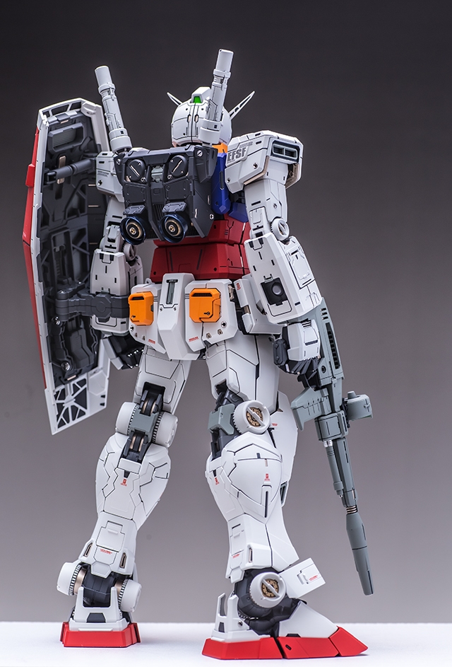 PG UNLEASHED 1/60 RX-78-2 ガンダム X13【ぷらもっち】